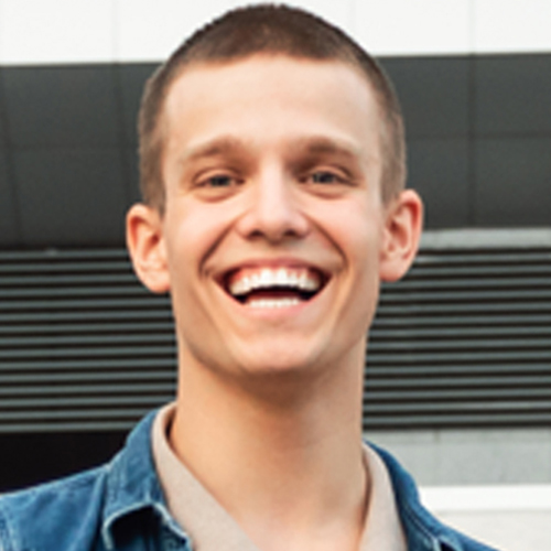 Quinn C headshot