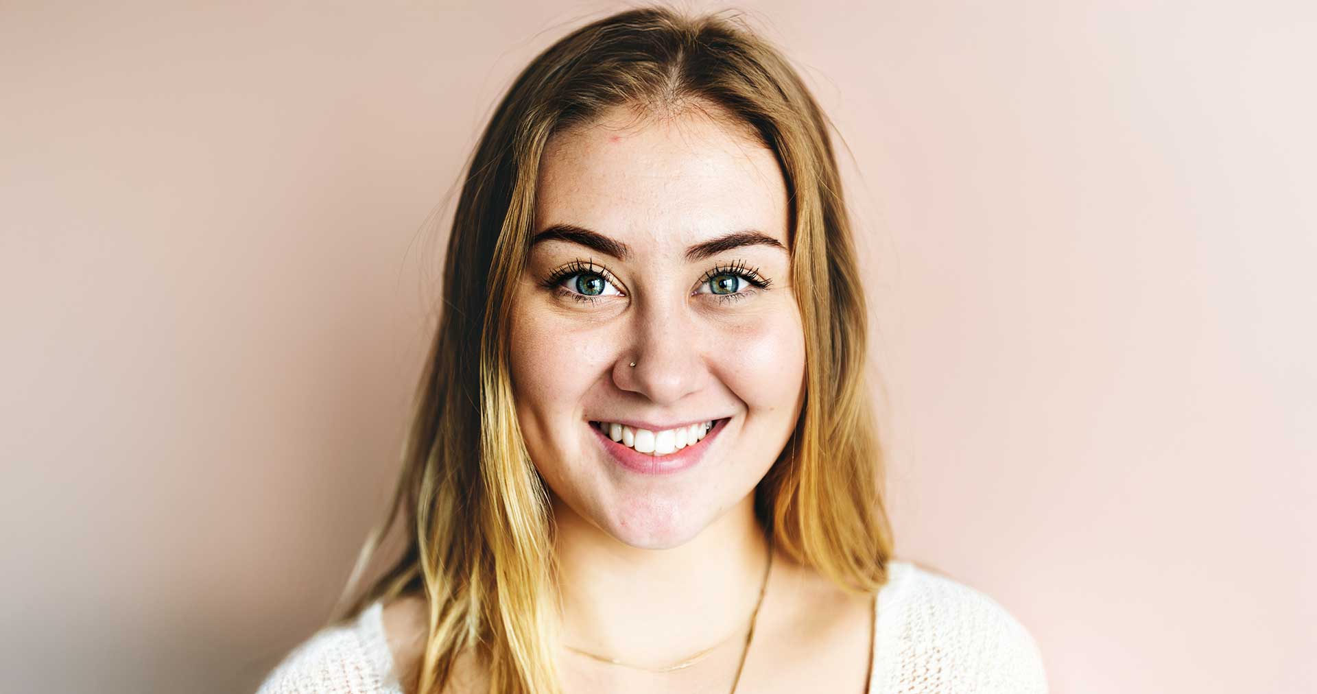 Sarah L Headshot