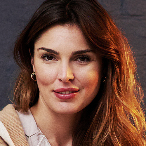 Tess Icles headshot